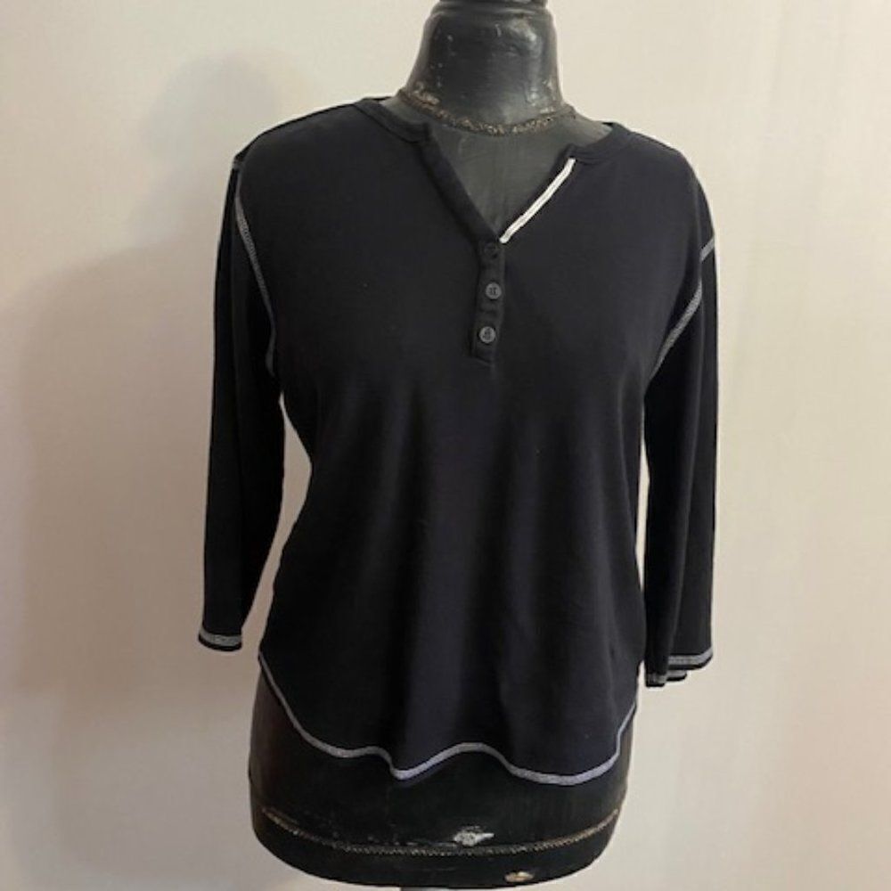 Erika Black/White 3/4 sleeve V-neck top, size M